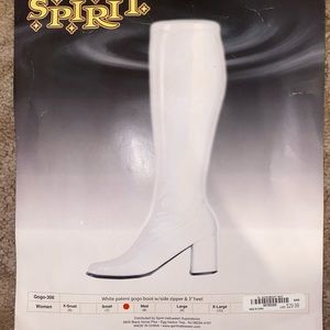 SPIRIT HALLOWEEN WHITE BOOTS